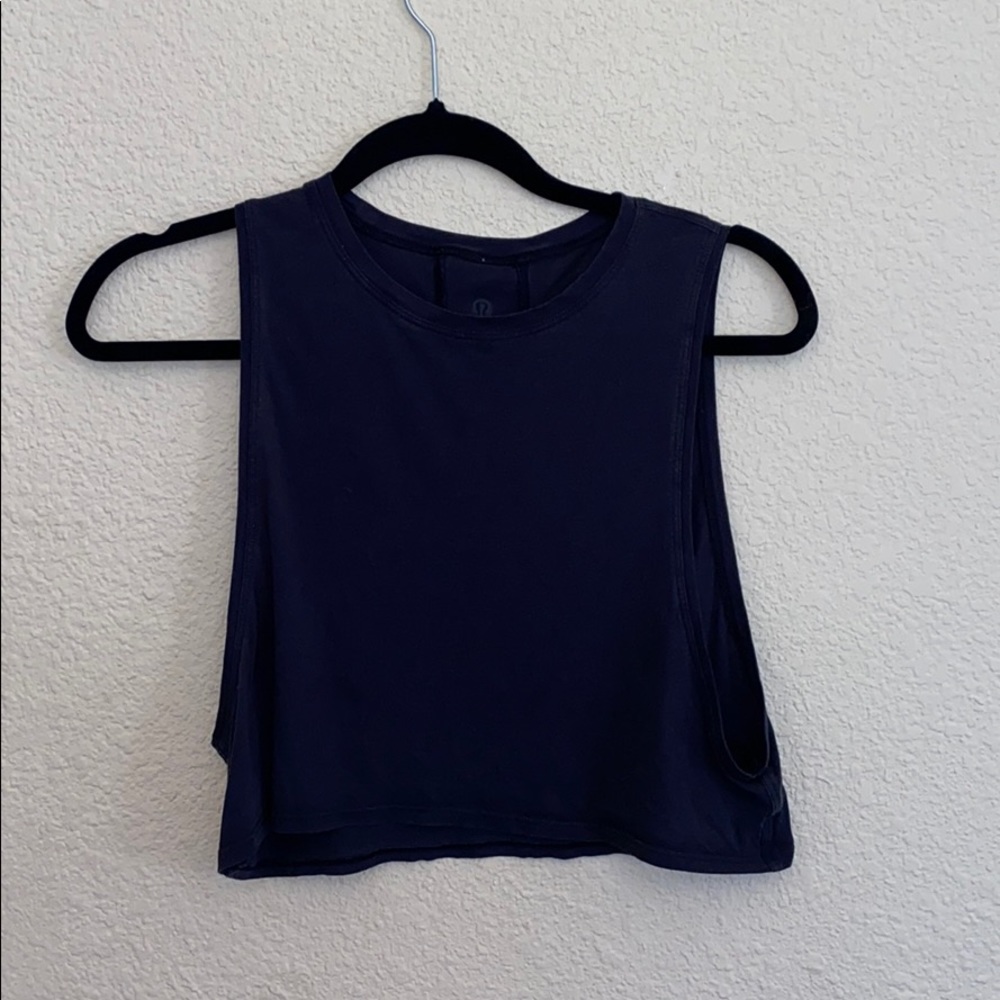 Lululemon crop muscle tank